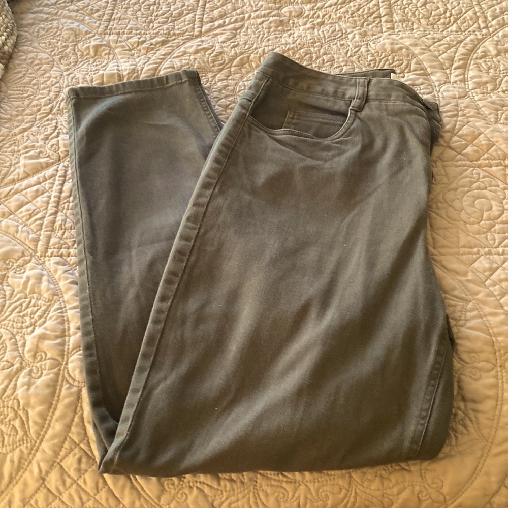Talbots size 10P- 5 pocket jeans in olive green. High rise- straight leg.